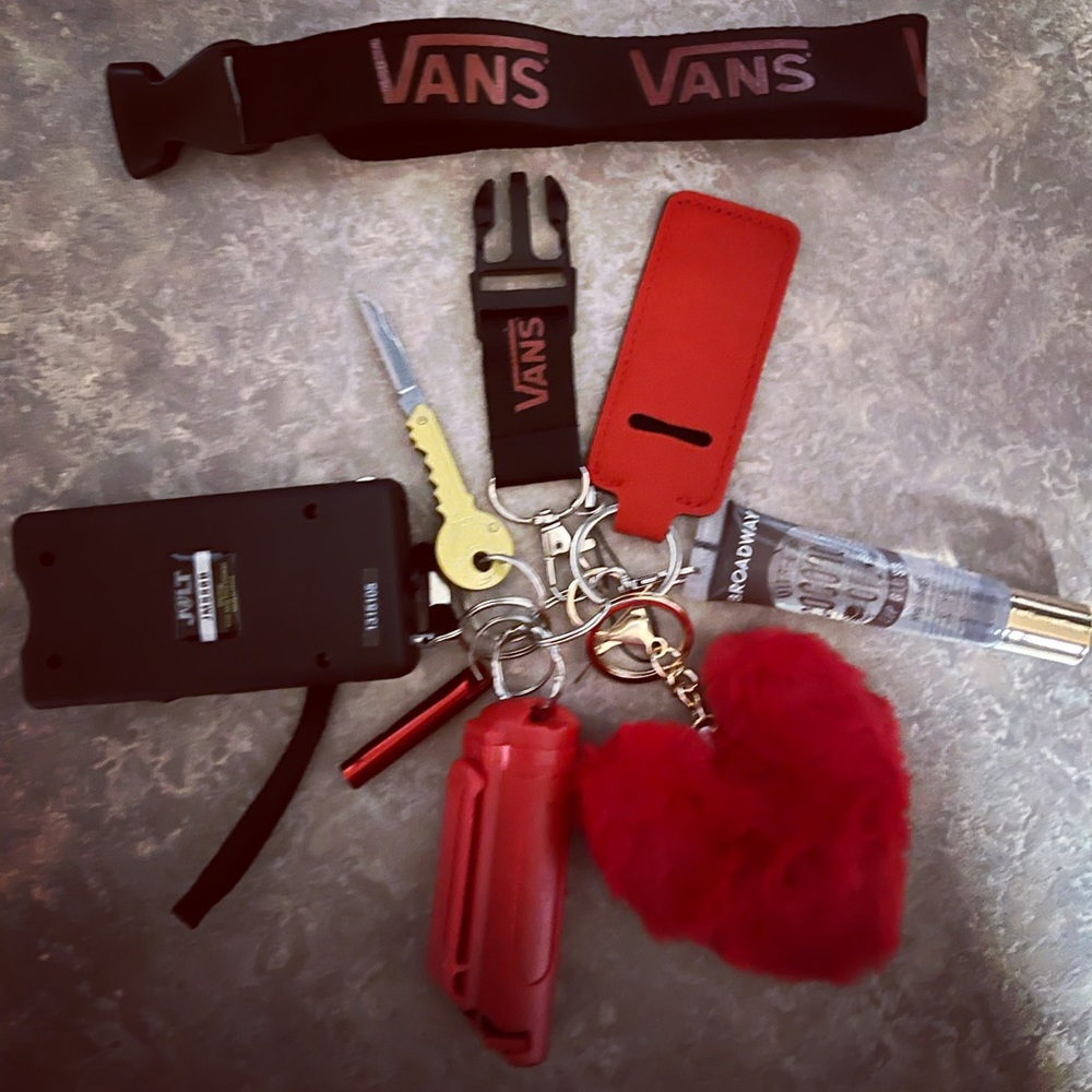 Women’s Essentials Lanyard - Red